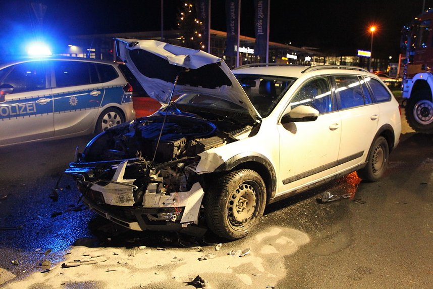 Crash auf der Kreuzung