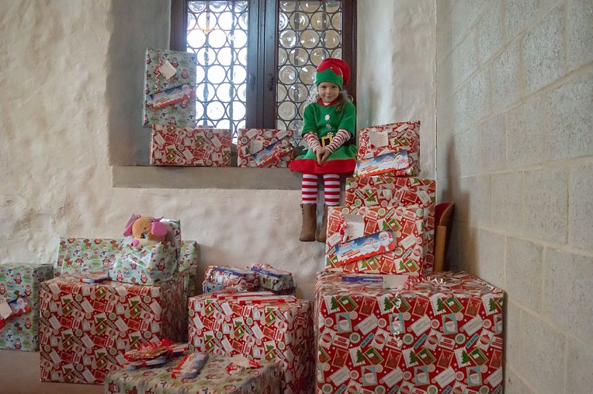 Unternehmer beschenken Familien