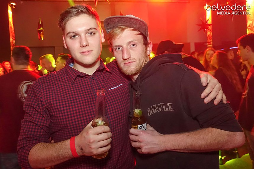 Party im Jugendclubhaus in Nordhausen - der Samstag