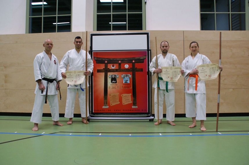 Erfolgreicher Jahresabschluss beim Karate