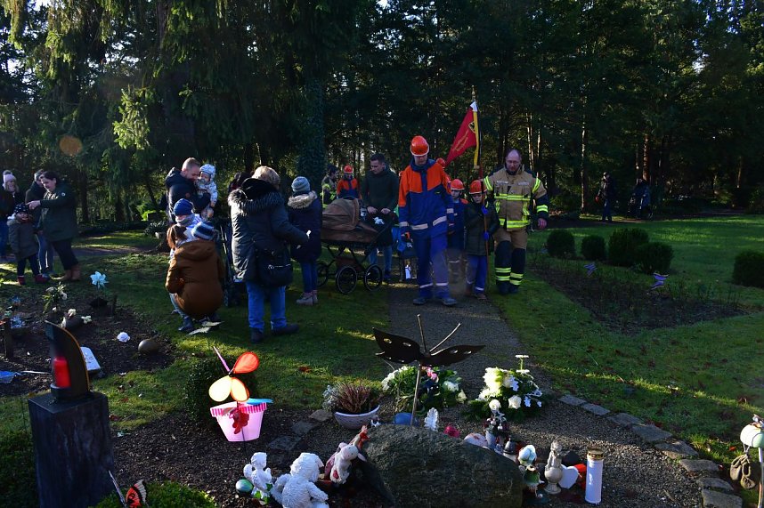 Friedenslicht am Schmetterlingsfeld