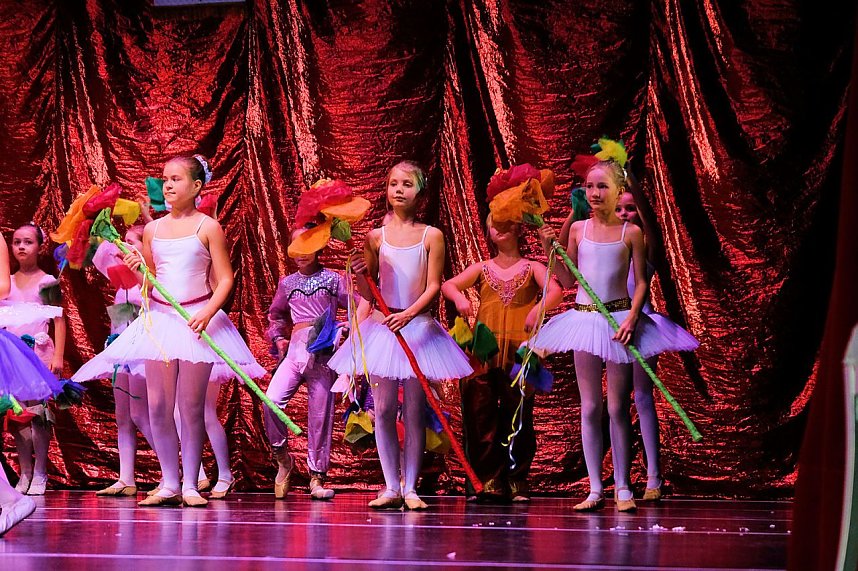 Tanzstudio Radeva im Theater