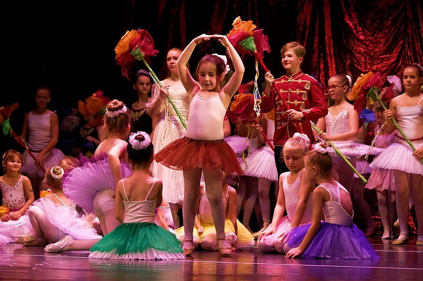 Tanzstudio Radeva im Theater