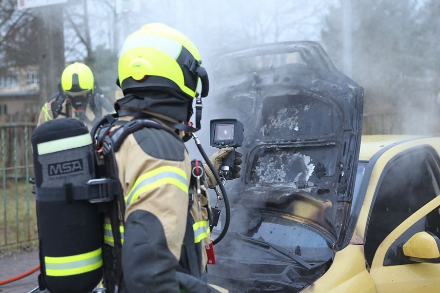 Auto auf dem Darrweg ausgebrannt