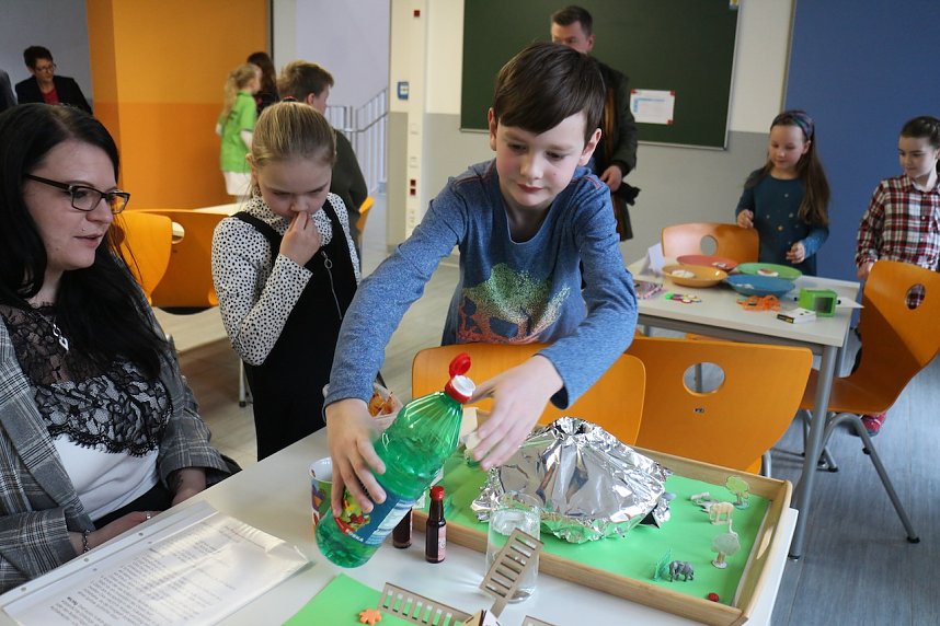 F&uuml;r ihren Forschergeist wurden die Sch&uuml;lerinnen und Sch&uuml;ler der Grundschule Werther heute ausgezeichnet