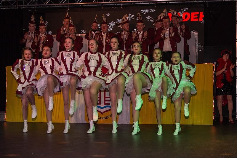 Salzaer N&auml;rrinnen und Narren feierten im Jugendclubhaus