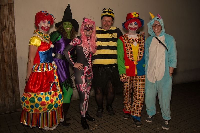 Salzaer N&auml;rrinnen und Narren feierten im Jugendclubhaus