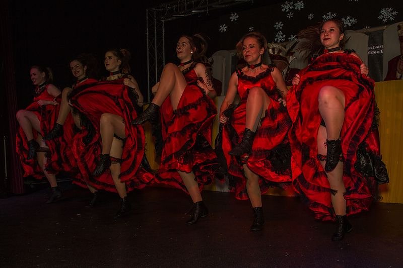 Salzaer N&auml;rrinnen und Narren feierten im Jugendclubhaus