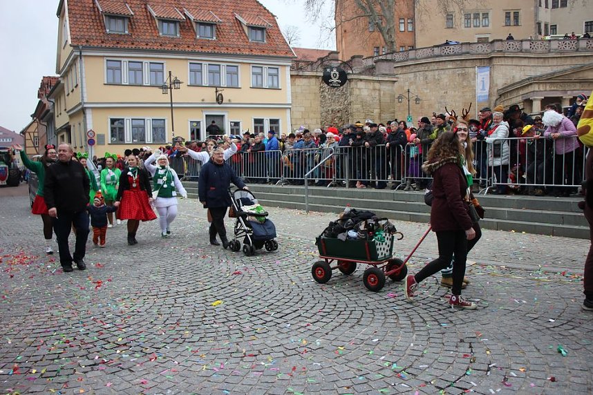 Rosenmontag auf dem Markt Sondershausen