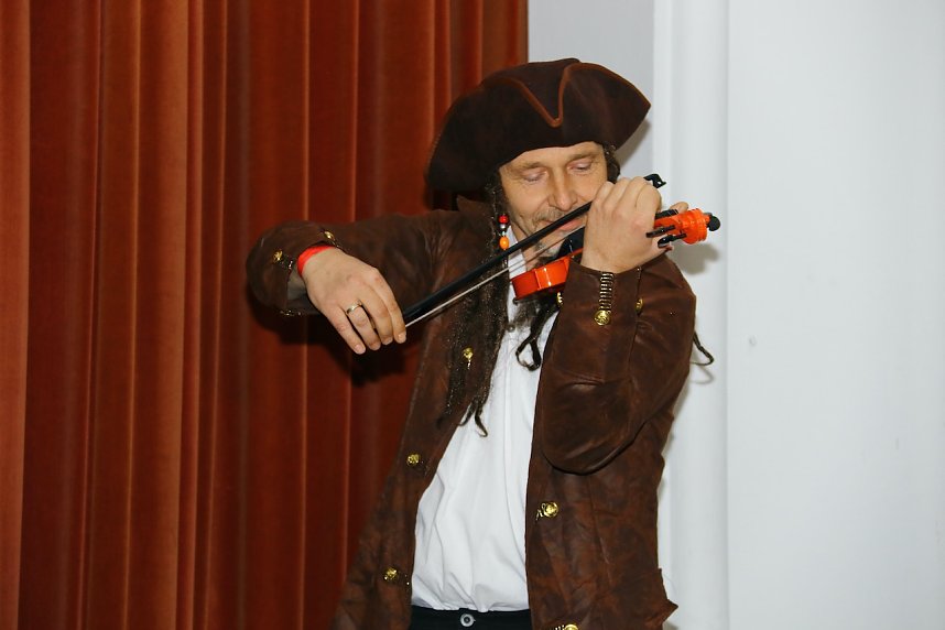 13. M&auml;nnertanzwettbewerb