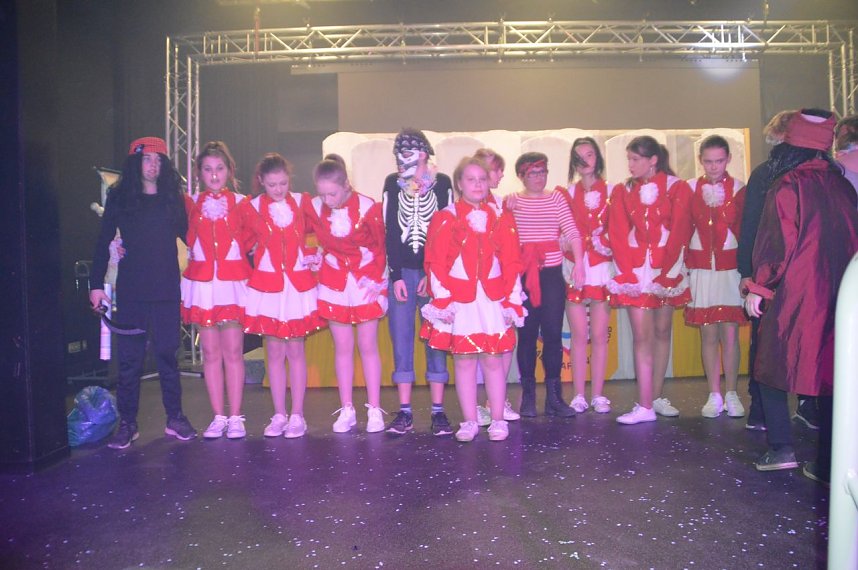 Erster gemeinsamer Schulfasching im Klubhaus 