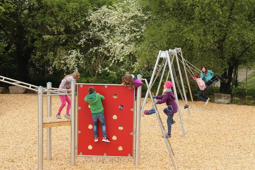 Der Spielplatz auf dem Petersberg wurde heute neu er&ouml;ffnet