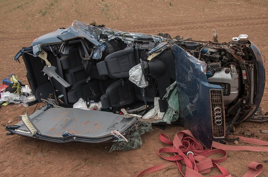 Schwerer Unfall auf der B243