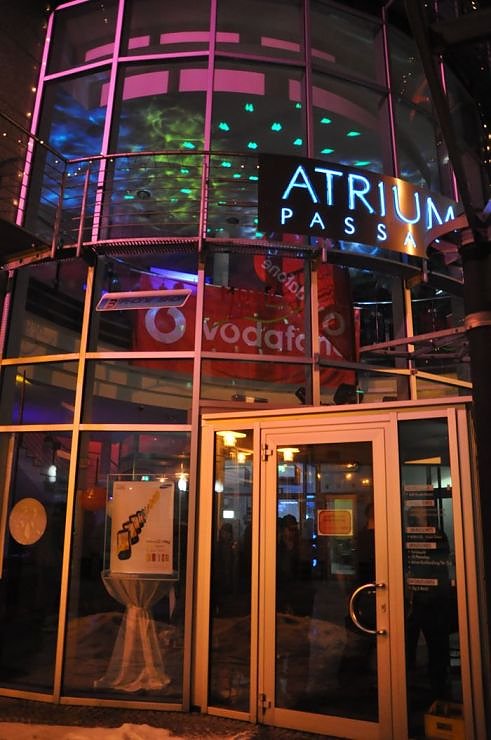 Party in der Atrium Passage