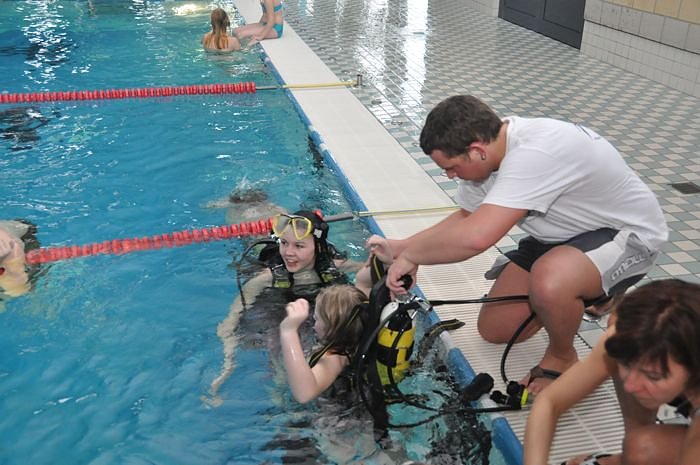 Mega-Poolparty im Badehaus