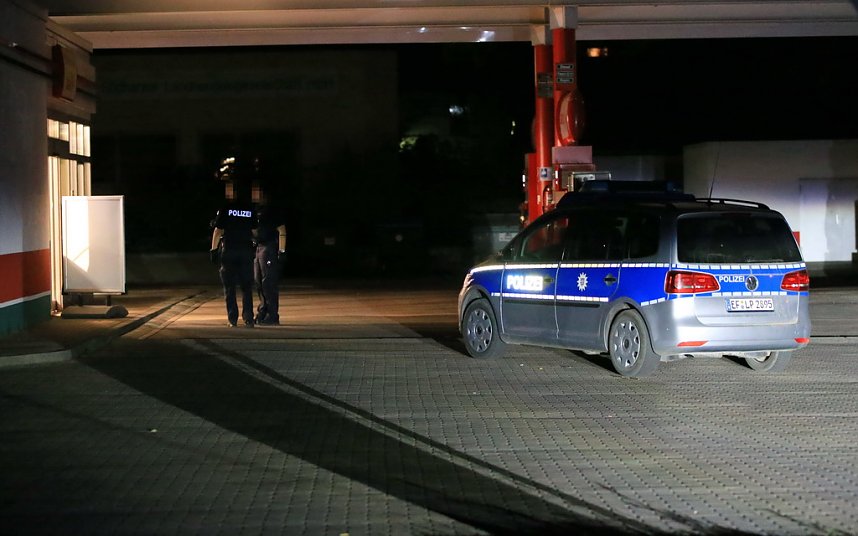 Auf frischer Tat ertappt - in der Nacht von Samstag zu Sonntag versuchte ein Einbrecher die Star-Tankstelle zu berauben