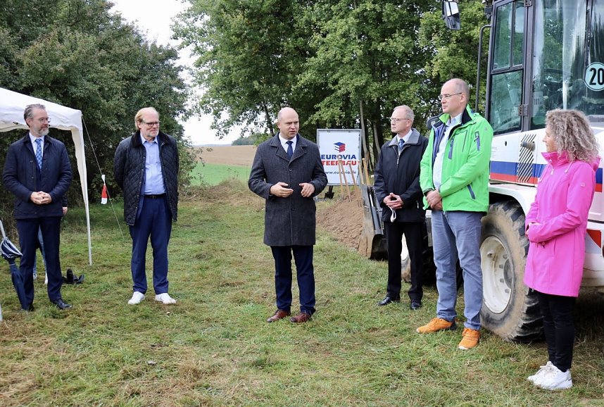 Beim Spatenstich zum Radweg Ellrich-Walkenried