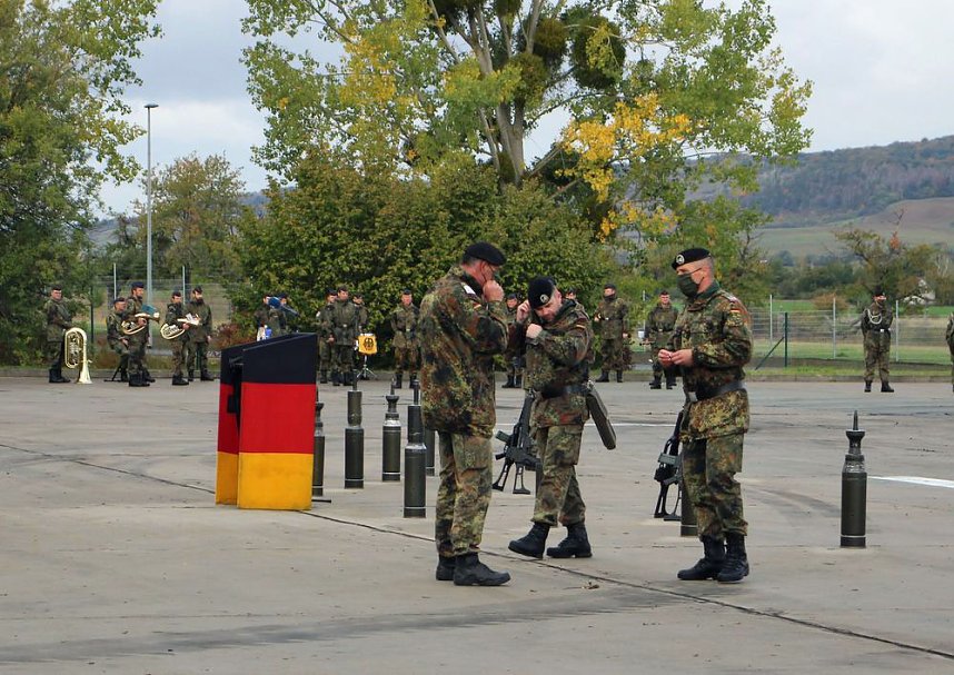 Kommandeurswechsel beim Panzerbataillon 393 "Th&uuml;ringer L&ouml;we" in der Kyffh&auml;user Kaserne Bad Frankenhausen statt....