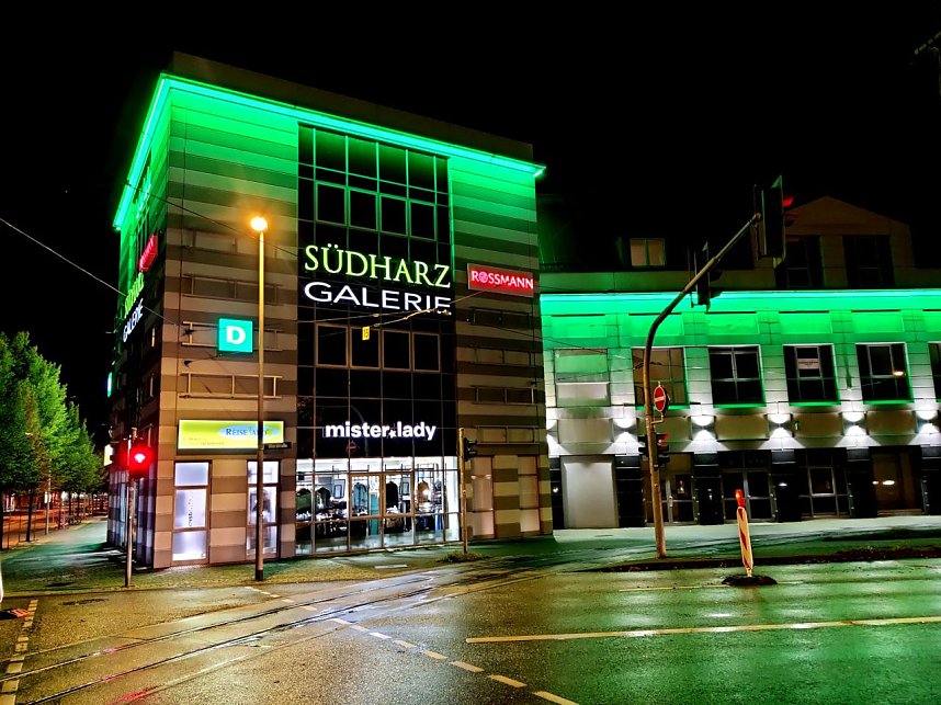 Peter Blei unterwegs im abendlichen Nordhausen