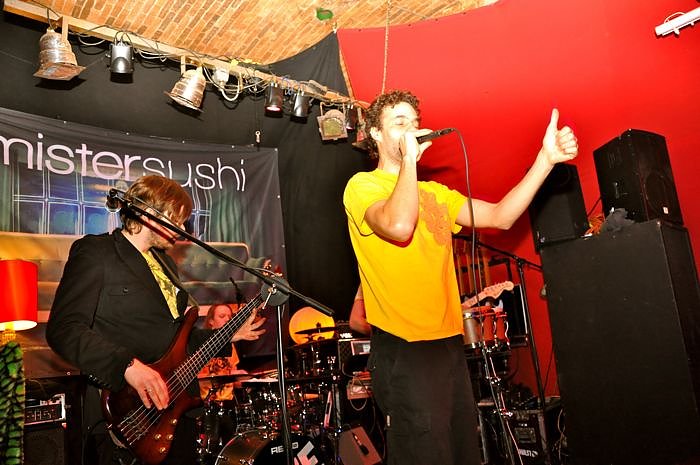 Mister Sushi & Mama Boom in der Destille
