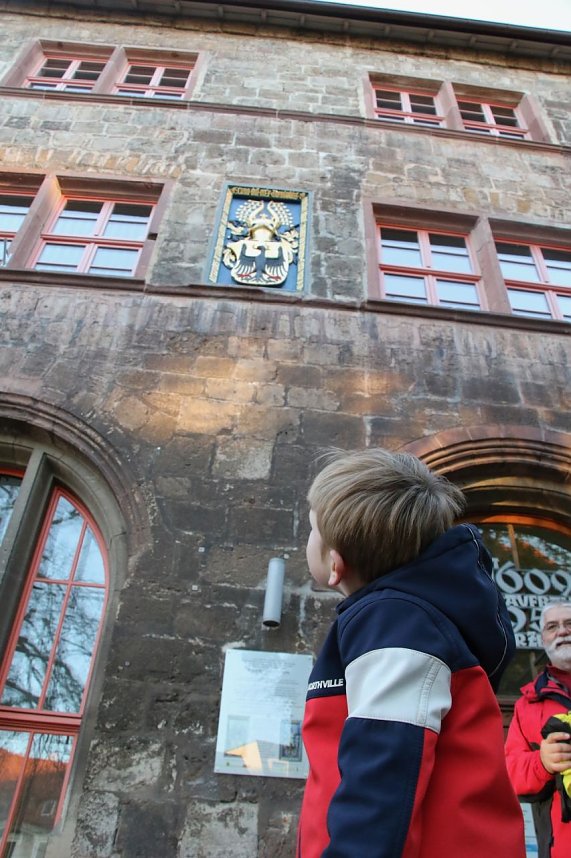 Kleine "Enth&uuml;llung" f&uuml;r den Theodosius-Stein