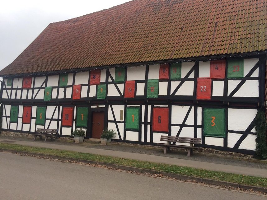 Heimatmuseum als Adventskalender
