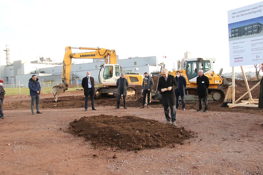 Spatenstich auf der Darre f&uuml;r Wasserstofftankstellen-Werk