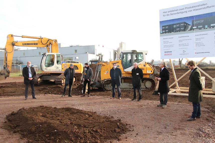 Spatenstich auf der Darre f&uuml;r Wasserstofftankstellen-Werk