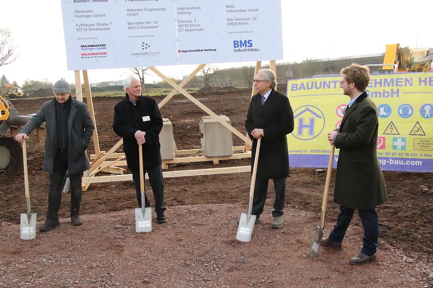 Spatenstich auf der Darre f&uuml;r Wasserstofftankstellen-Werk