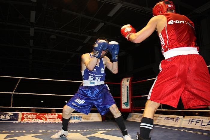 Dramatische Boxnacht (2)