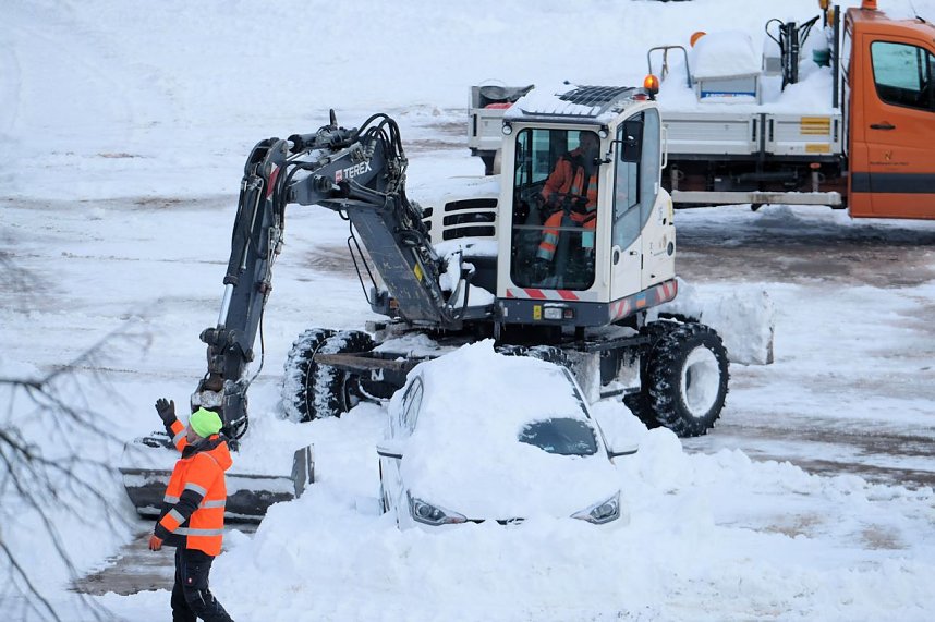 R&auml;umarbeiten auf dem August-Bebel-Platz