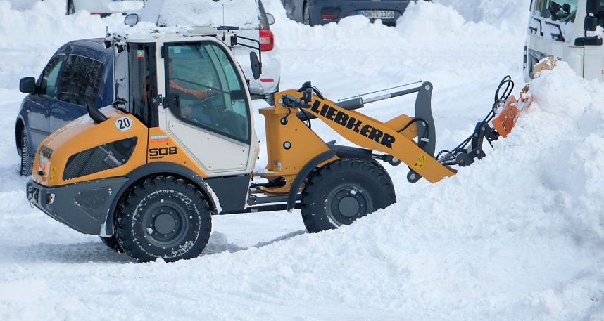 R&auml;umarbeiten auf dem August-Bebel-Platz