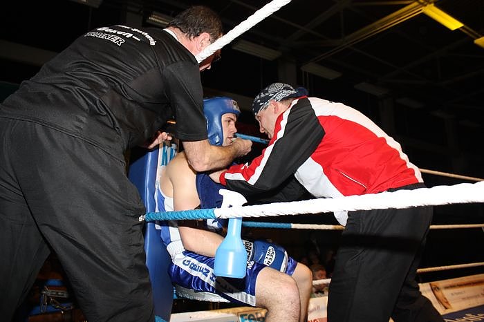 Dramatische Boxnacht (2)