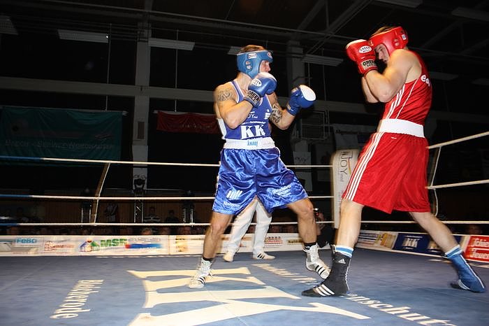 Dramatische Boxnacht (3)