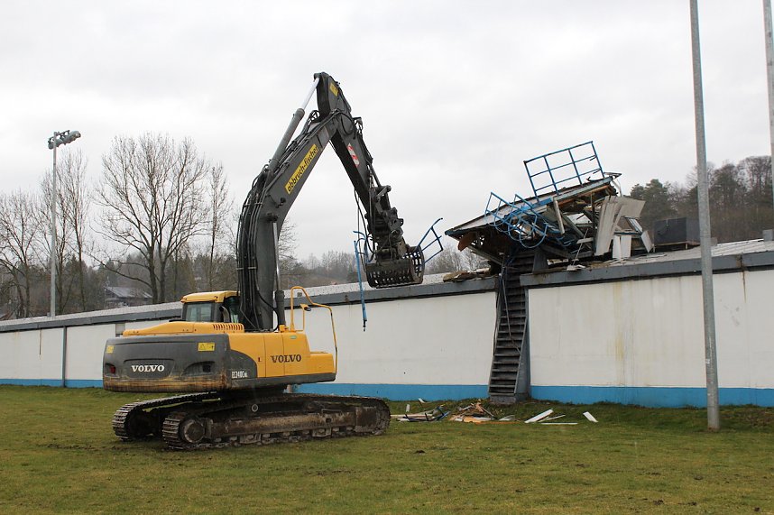 Abriss der Sprecherkabine im AKS