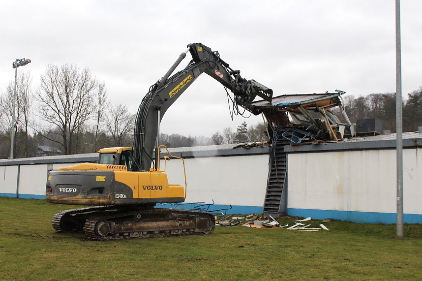 Abriss der Sprecherkabine im AKS