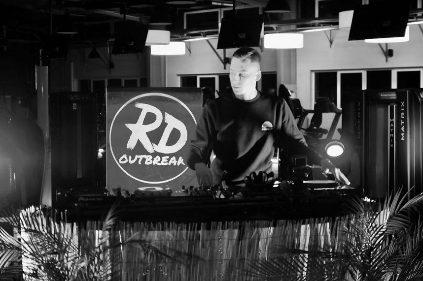 Livemusik aus dem Fitnessloft