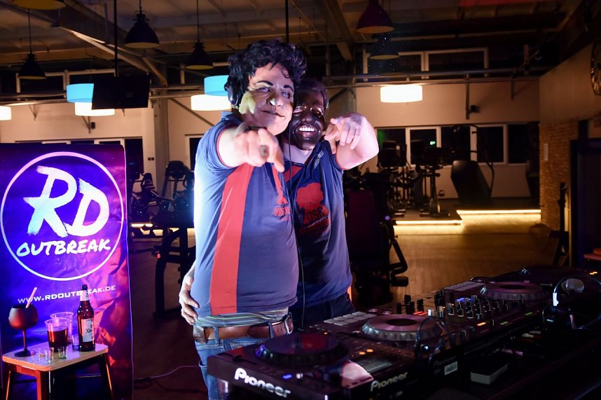 Livemusik aus dem Fitnessloft