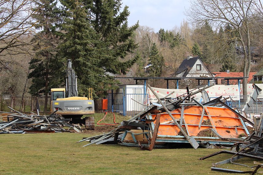 Ausblick &uuml;ber die abgerissene Trib&uuml;ne