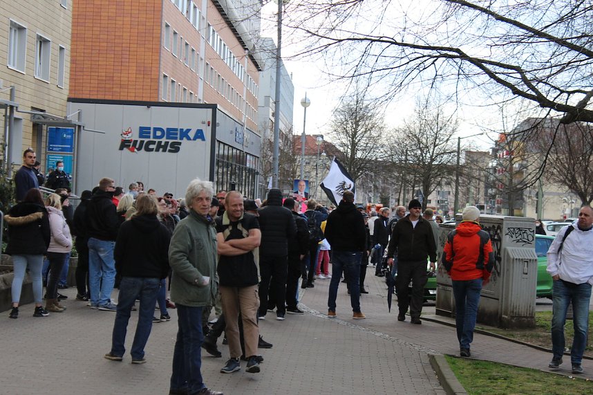 "Osterspaziergang" gegen die Corona-Ma&szlig;nahmen