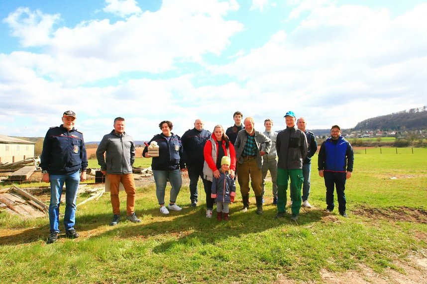 Ostergeschenk f&uuml;r Sch&auml;fer Helmut Mei&szlig;ner und seine Leineschafe
