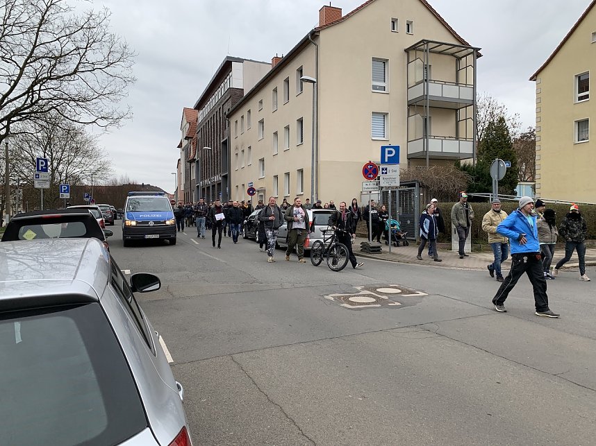 Spaziergang gegen die Lockdownma&szlig;nahmen der Regierung