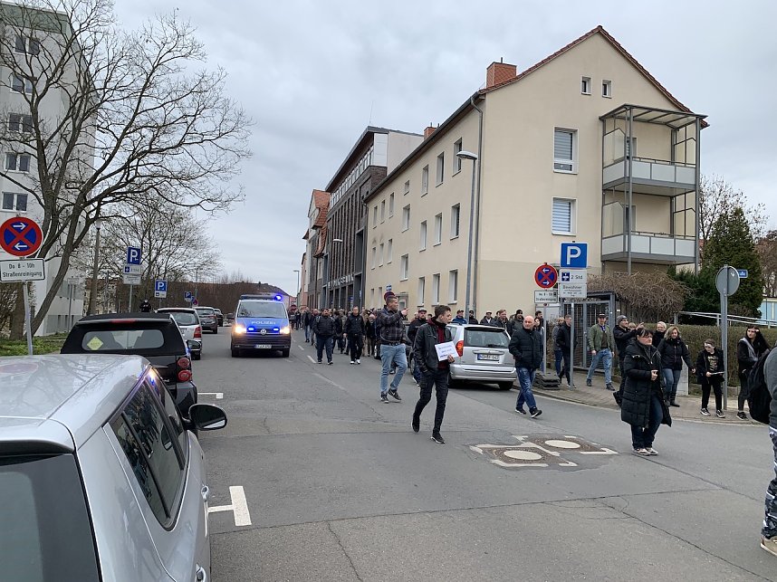 Spaziergang gegen die Lockdownma&szlig;nahmen der Regierung