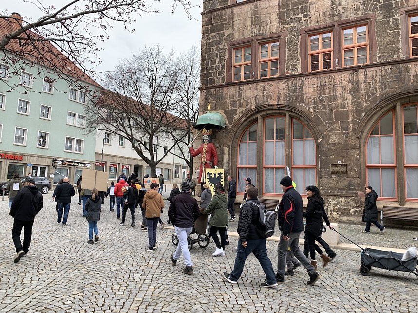 Spaziergang gegen die Lockdownma&szlig;nahmen der Regierung
