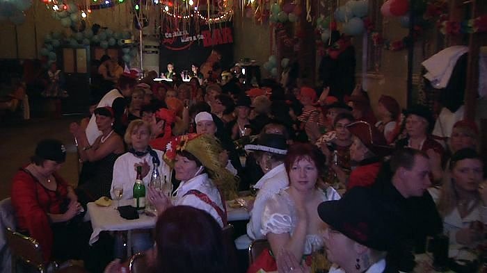 N&auml;rrische Weiber