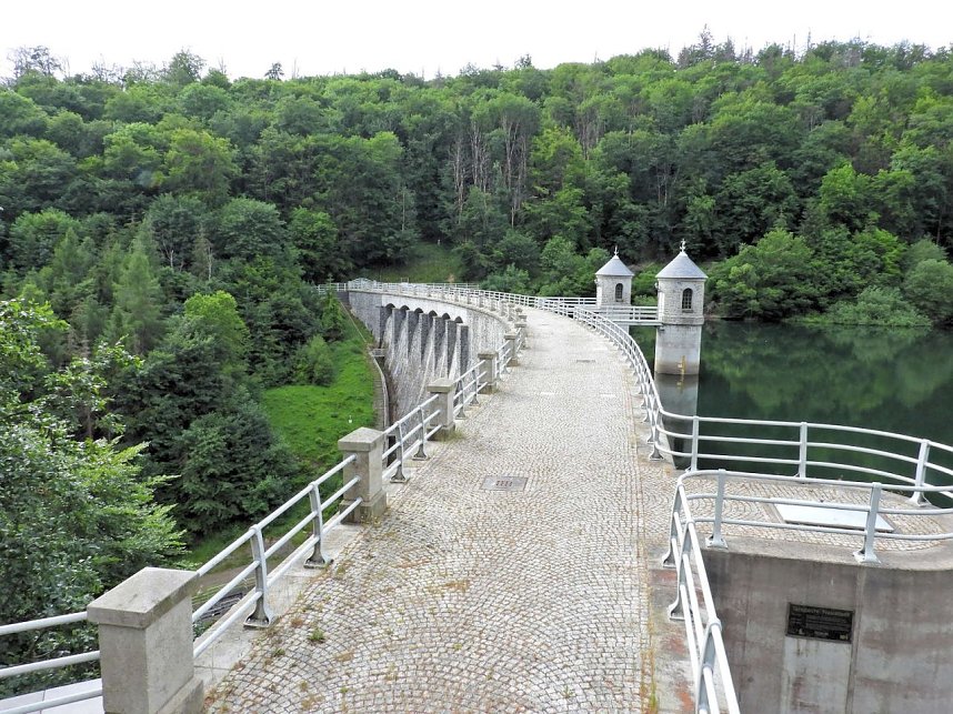 An der Neust&auml;dter Staumauer 