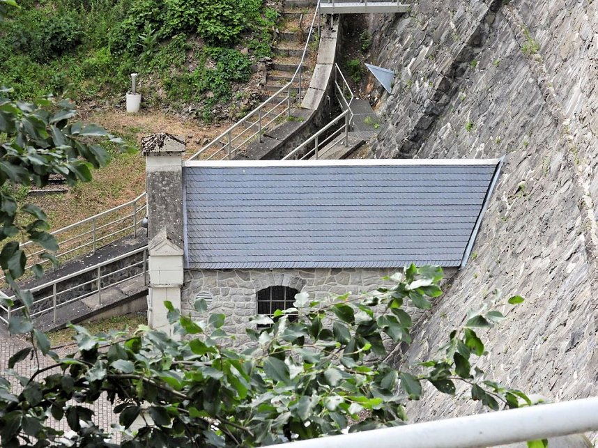 An der Neust&auml;dter Staumauer 