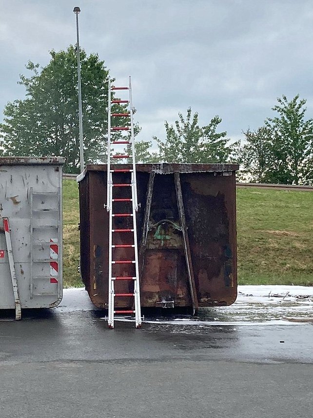 Feuerwehreinsatz auf der M&uuml;lldeponie Nentzelsrode