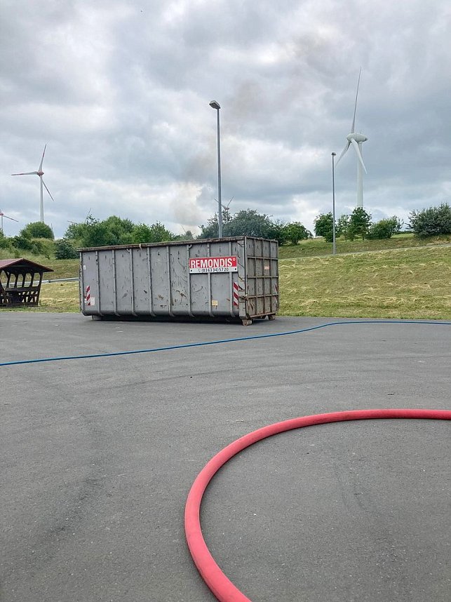 Feuerwehreinsatz auf der M&uuml;lldeponie Nentzelsrode