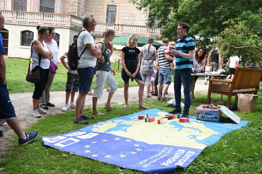 Internationales M&auml;rchenpicknick